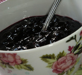 svartvinbärssylt med vanilj