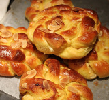 saffransbullar med apelsin och vit choklad