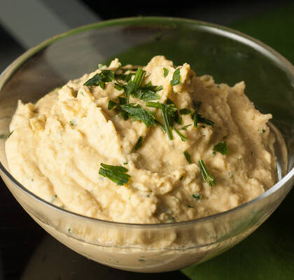 Hummus, hommus eller kikärtsröra