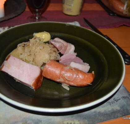 Choucroute garnie (Surkålsgryta)