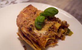 Vegetarisk lasagne med linser och morot
