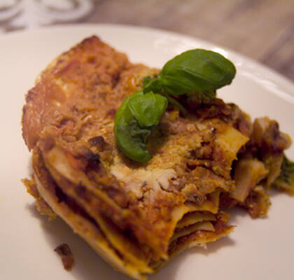 Vegetarisk lasagne med linser och morot