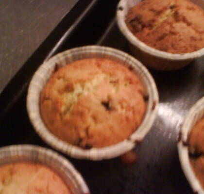 Muffins med after eightkulor och vit choklad