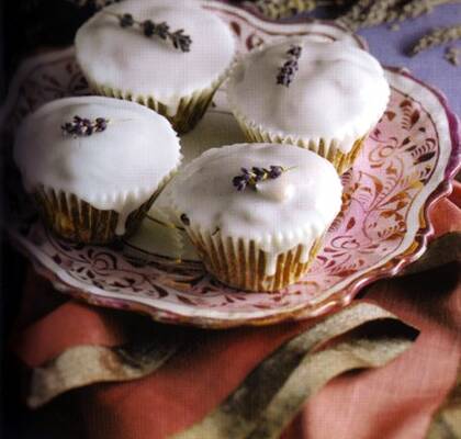 Glaserade lavendelmuffins