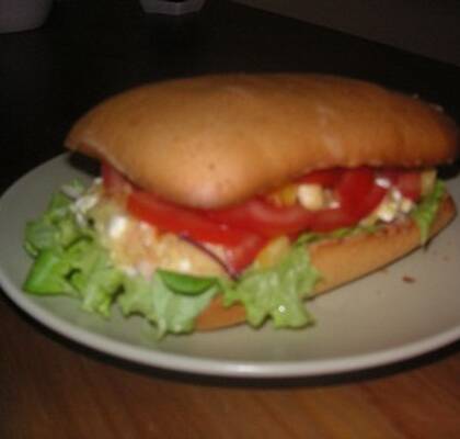 Ciabatta med fruktig och het kyckling- curryröra