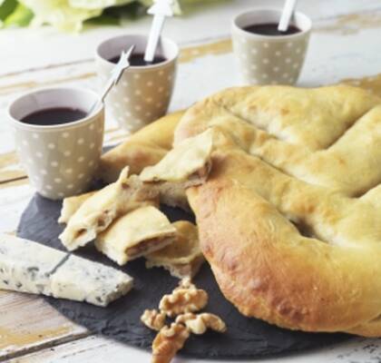 Fougasse med gorgonzola & valnötter