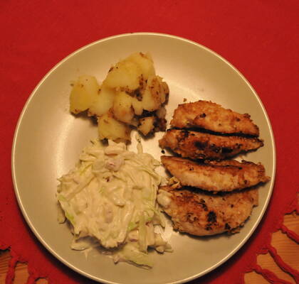 Chicken nuggets med cole slaw