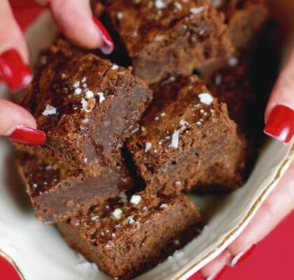 Brownie med olivolja och havssalt