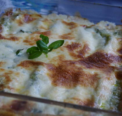 Cannelloni med spenat, basilika och vitlök.