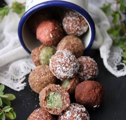 Chokladbollar ett grundrecept till olika bollar