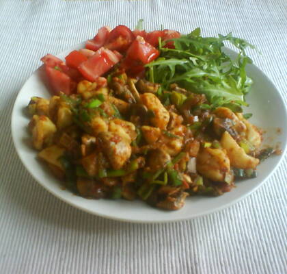 Gnocchi med tomatsås med färska champinjoner och purjofräs