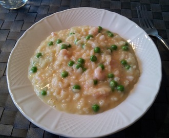 Risotto med ærter og rejer