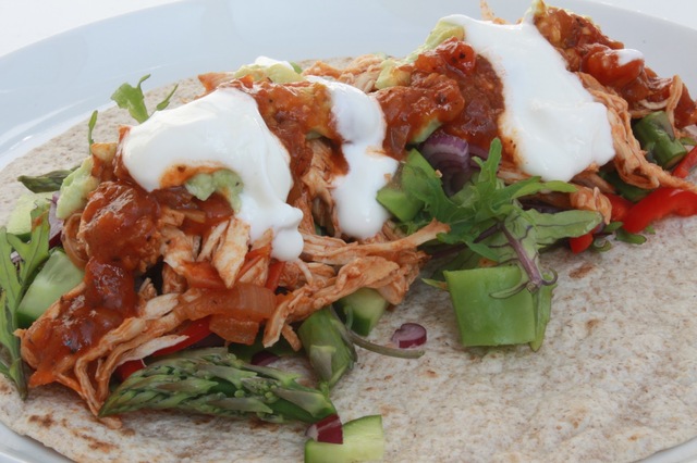 Tortilla wrap med pulled chicken