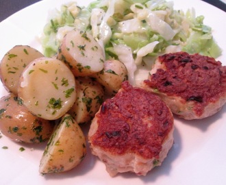 Kyllingefrikadeller med Røgstuvet Spidskål