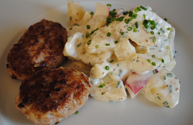 Frikadeller med kartoffelsalat