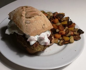 Linseburger med Tzatziki og Rodfrugtbiks