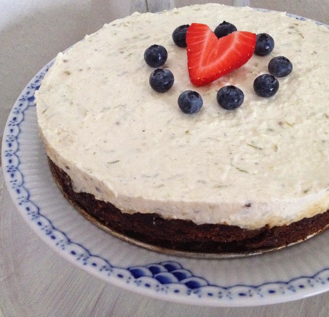 Nytårskagen: Cheesecake med lime & browniebund