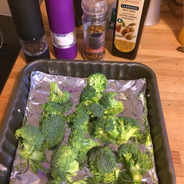 Healthy and yummy broccoli snack.