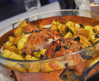 Kylling med mortadella, mozzarella og friske krydderurter under skindet