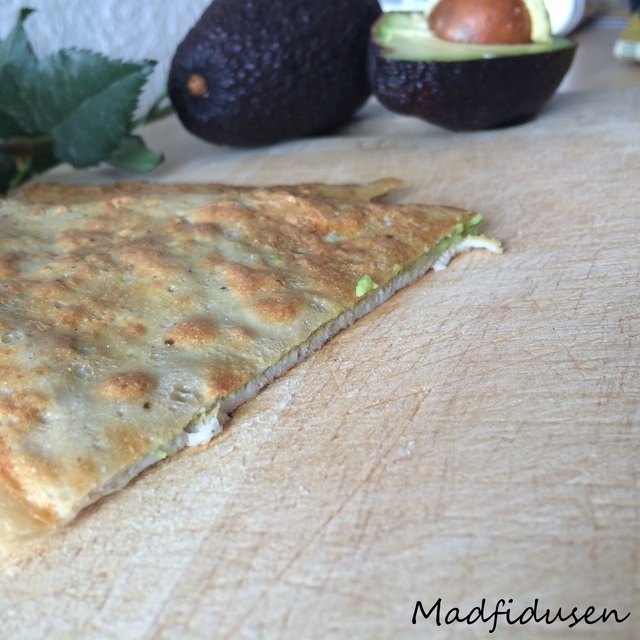 Quesadillas m. ostet avocadofyld