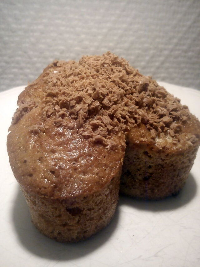 Muffins med chokolade og hindbær