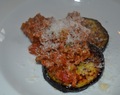 Aubergine med kødsovs