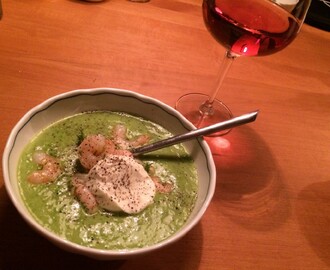 Lækker ærte-avocadosuppe med dild- og limemarinerede rejer