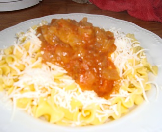 Pasta med tomatsovs