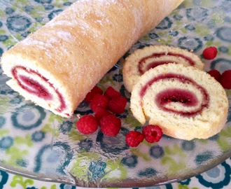 Lækker klassisk roulade (hindbærroulade)