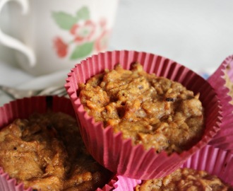 Saftige muffins med æble og gulerod