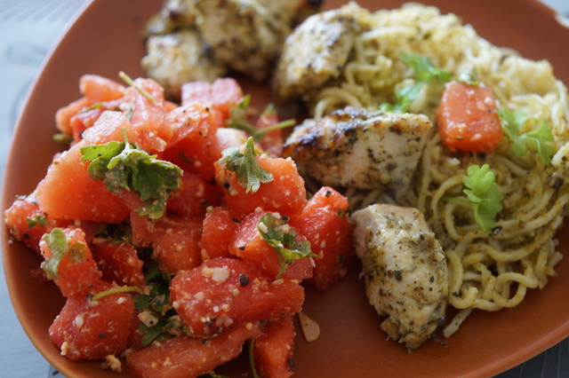 Vandmelon salat med parmesan og persille