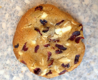 Hvid chokolade og tranebær cookies