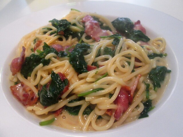 Spaghetti Carbonara med Spinat