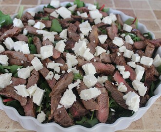 Salat med oksekød persille og feta