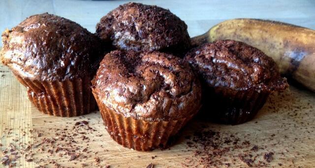 Glutenfri og sukkerfri choko/banan muffins!