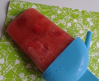 Is med jordbær og vandmelon