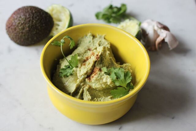 Avokadohummus med lime og koriander