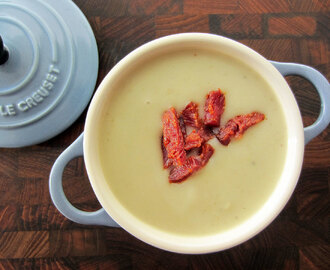 Jordskokkesuppe med kalkunbacon