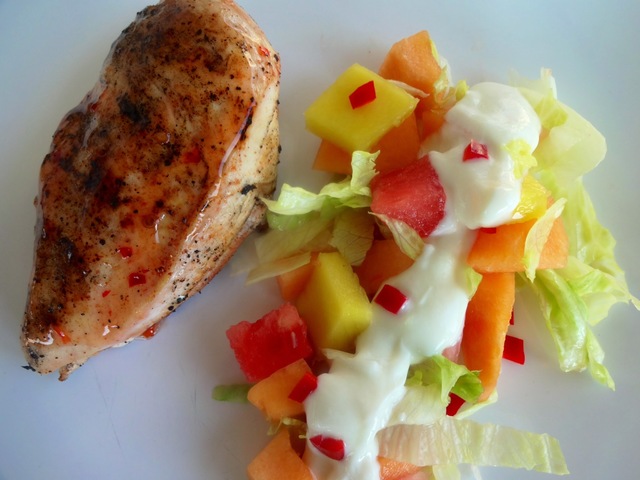 Kyllingfilet med melon & mangosalat ✿