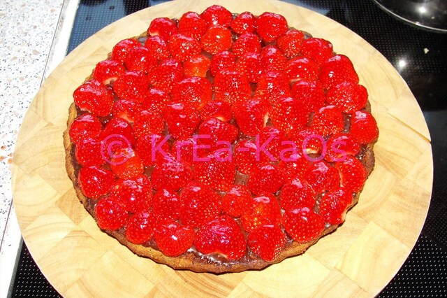 Jordbærtærte med pistaciemazarin - Strawberry tart with pistachios
