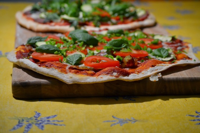 Sund og frisk italiensk inspireret pizza