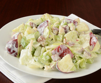 Waldorfsalat - Frisk og nydelig salat der giver dine smagsløg en fest