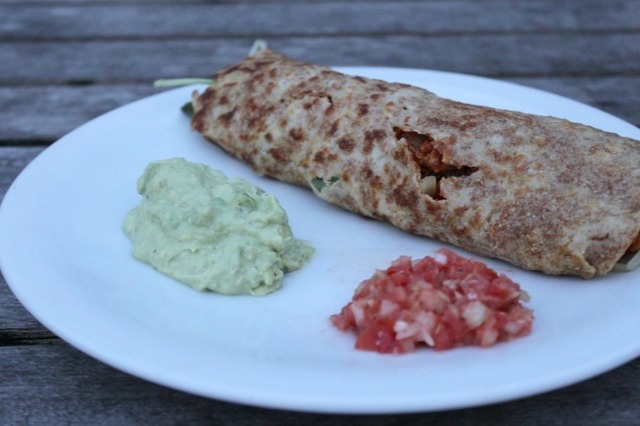 Tortilla med salsa og guacamole