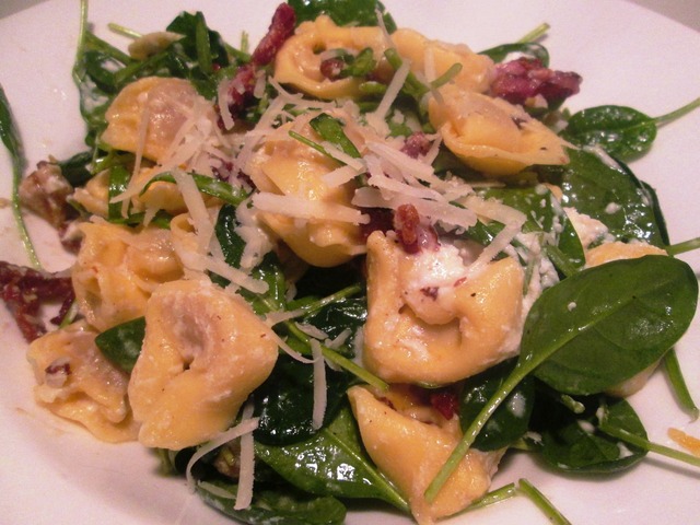 Tortellini med Ricotta, Spinat og Bacon