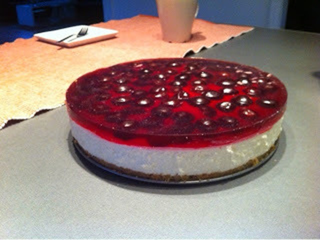 Cheesecake med kirsebærgele