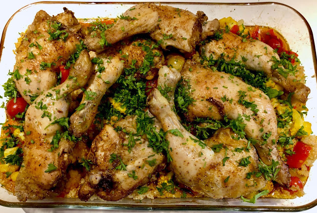 Marokkansk kyllinge med bulgur og grøntsager