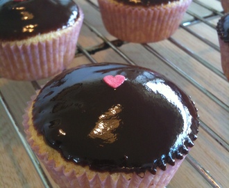 Jordbær cupcakes med chokolade