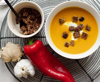 Linsesuppe med grillede peberfrugt