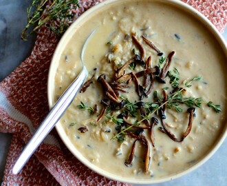 Cremet svampesuppe med kylling og ris