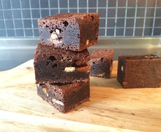 Brownie med marsbar og hvid chokolade